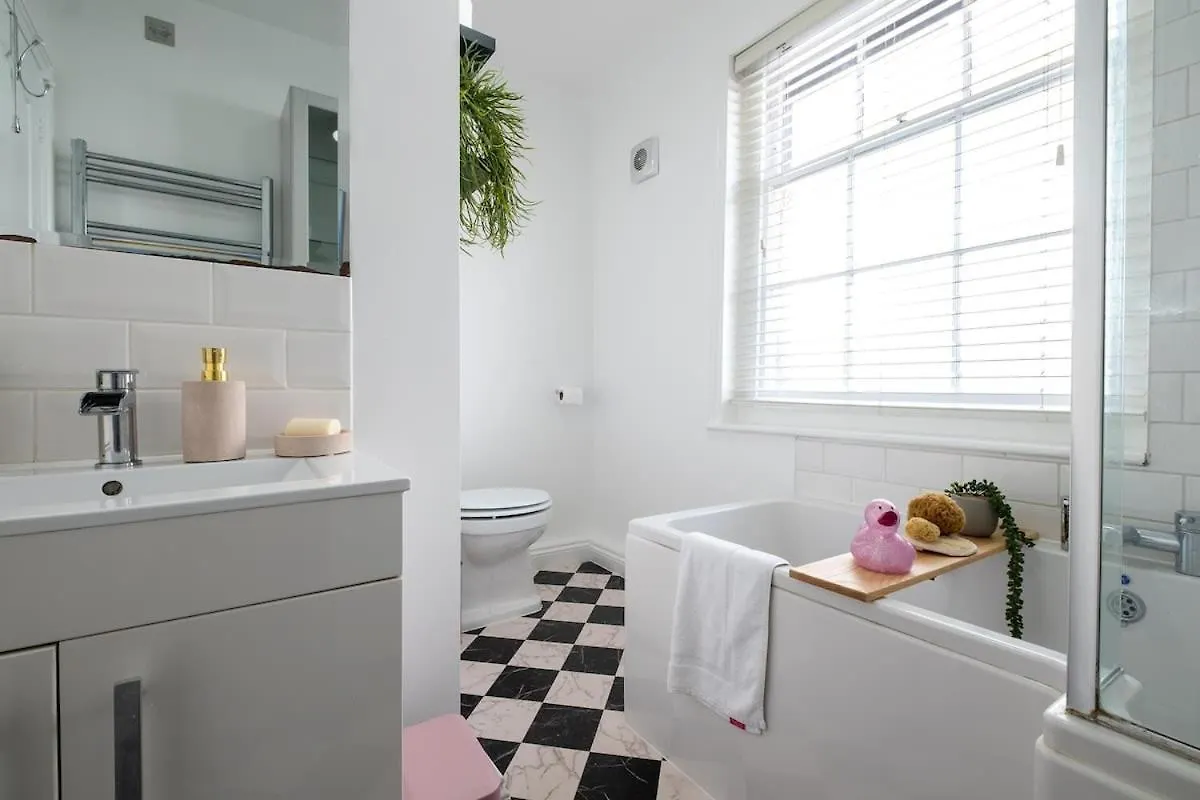 Host & Stay - Olde Place Cottage Μπράιτον