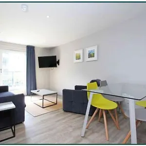  Apartment Luxury 2 Bedroom Flat Near Hay Market United Kingdom